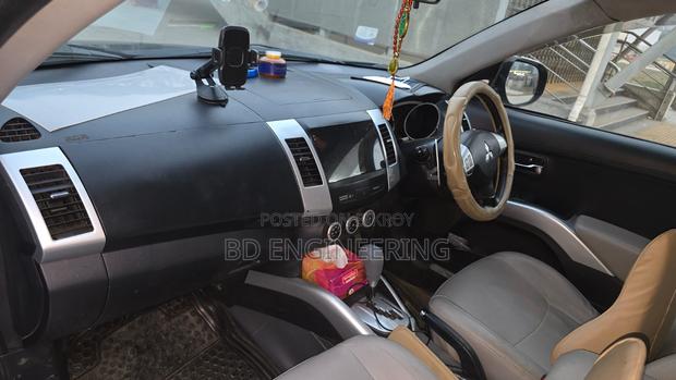 Mitsubishi Outlander XLS 2011 Black