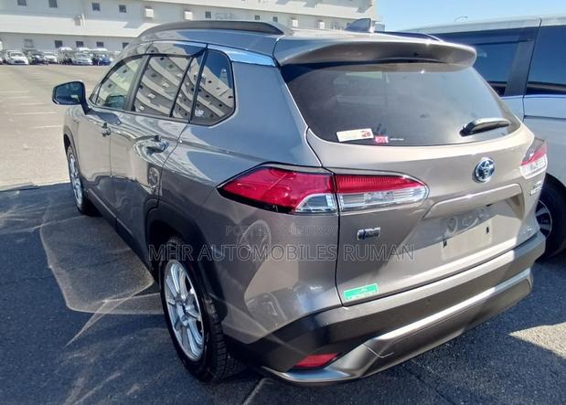 Toyota Corolla Cross 1.8 Hybrid FWD 2022 Gold