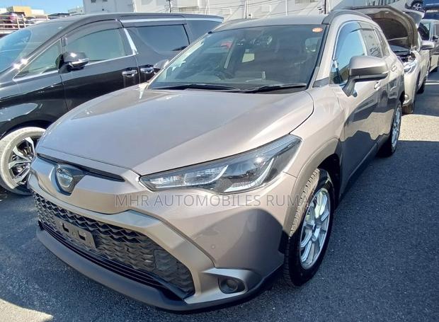 Toyota Corolla Cross 1.8 Hybrid FWD 2022 Gold