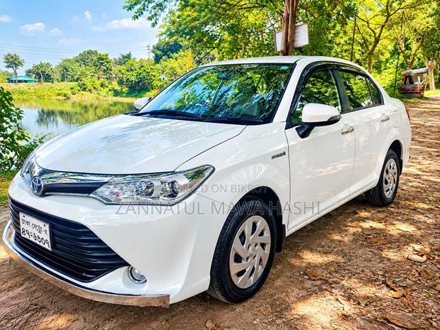 Toyota Axio 1.5 Hybrid 2WD 2016 White