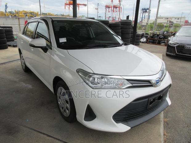 Toyota Axio 2021 White