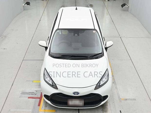 Toyota Aqua 2021 White