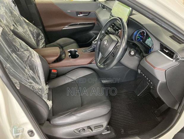 Toyota Harrier 2021 Pearl