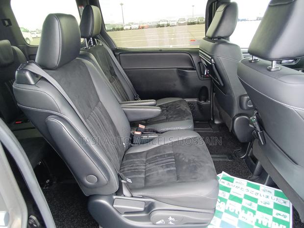 Toyota Esquire 2.0 AWD (7 seater) 2021 Black