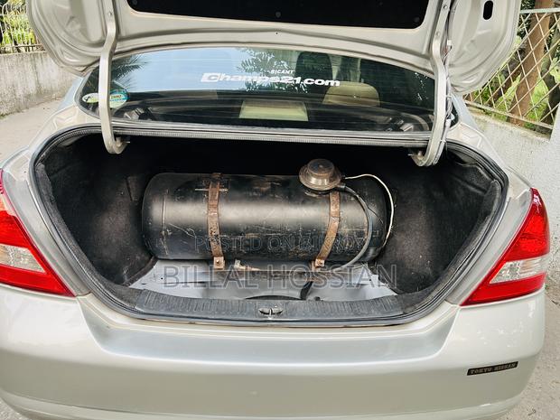 Nissan Tiida 2007 Silver