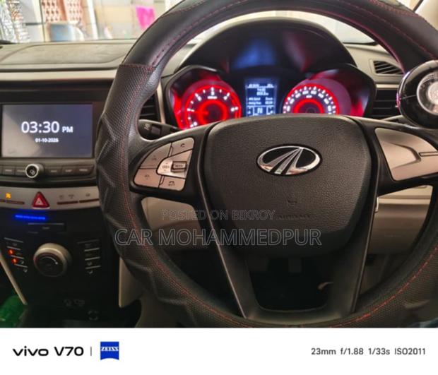 Mahindra XUV500 2020 Pearl