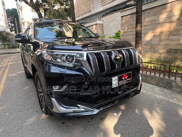 Toyota Land Cruiser Prado 2018 Black