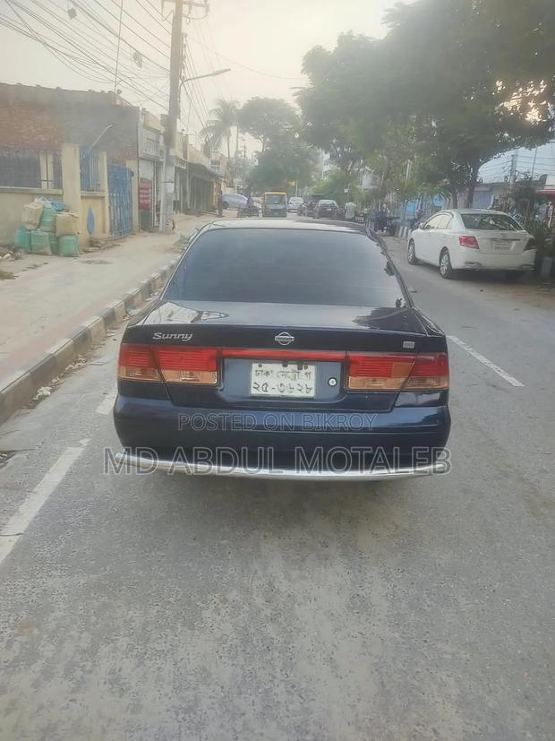 Nissan Sunny 2003 Blue