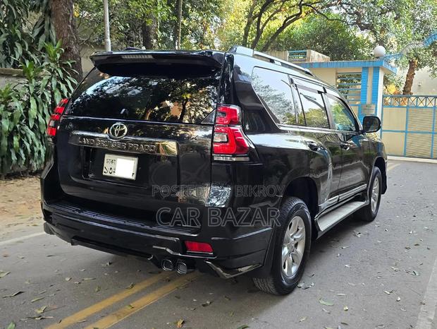 Toyota Land Cruiser Prado 2.7 i 2012 Black