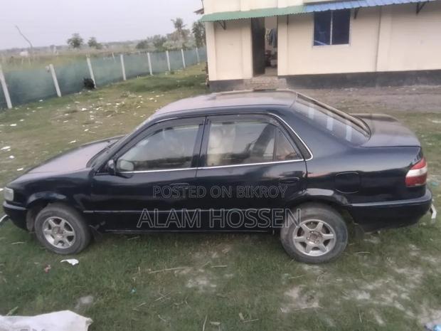 Toyota Corolla Sedan 1997 Blue