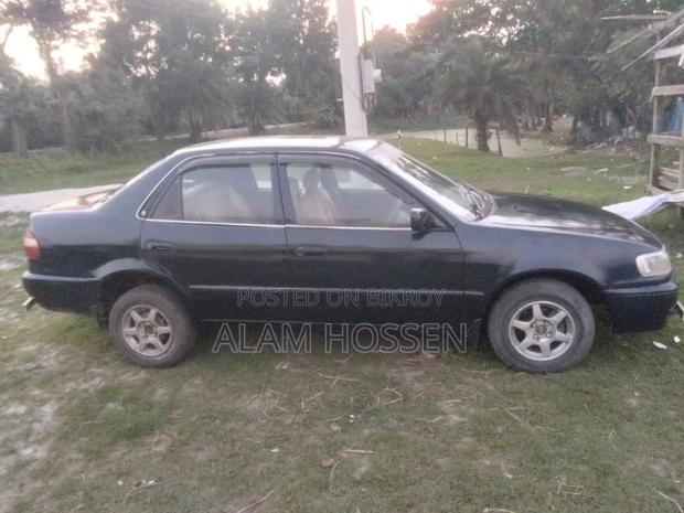 Toyota Corolla Sedan 1997 Blue