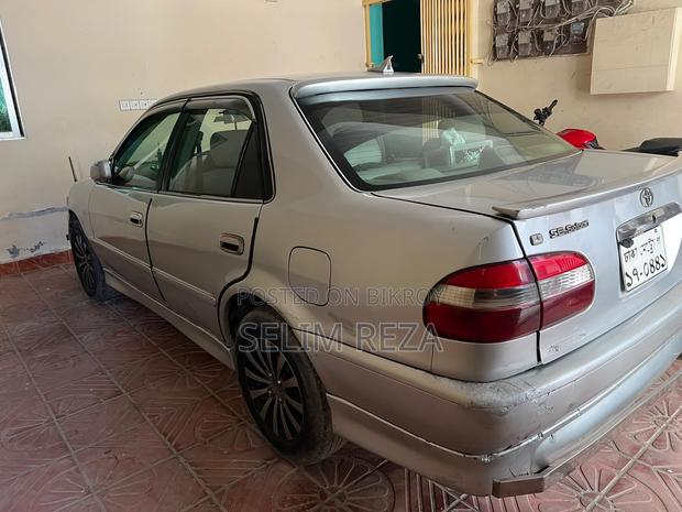 Toyota Corolla Automatic 1999 Silver