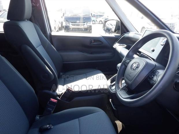Toyota Noah 2022 Gray
