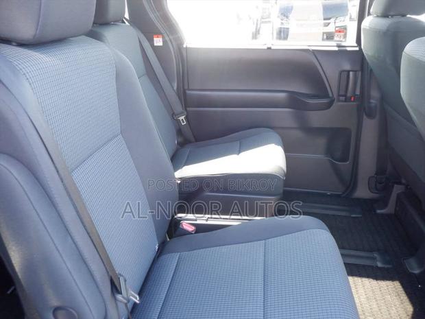 Toyota Noah 2022 Gray